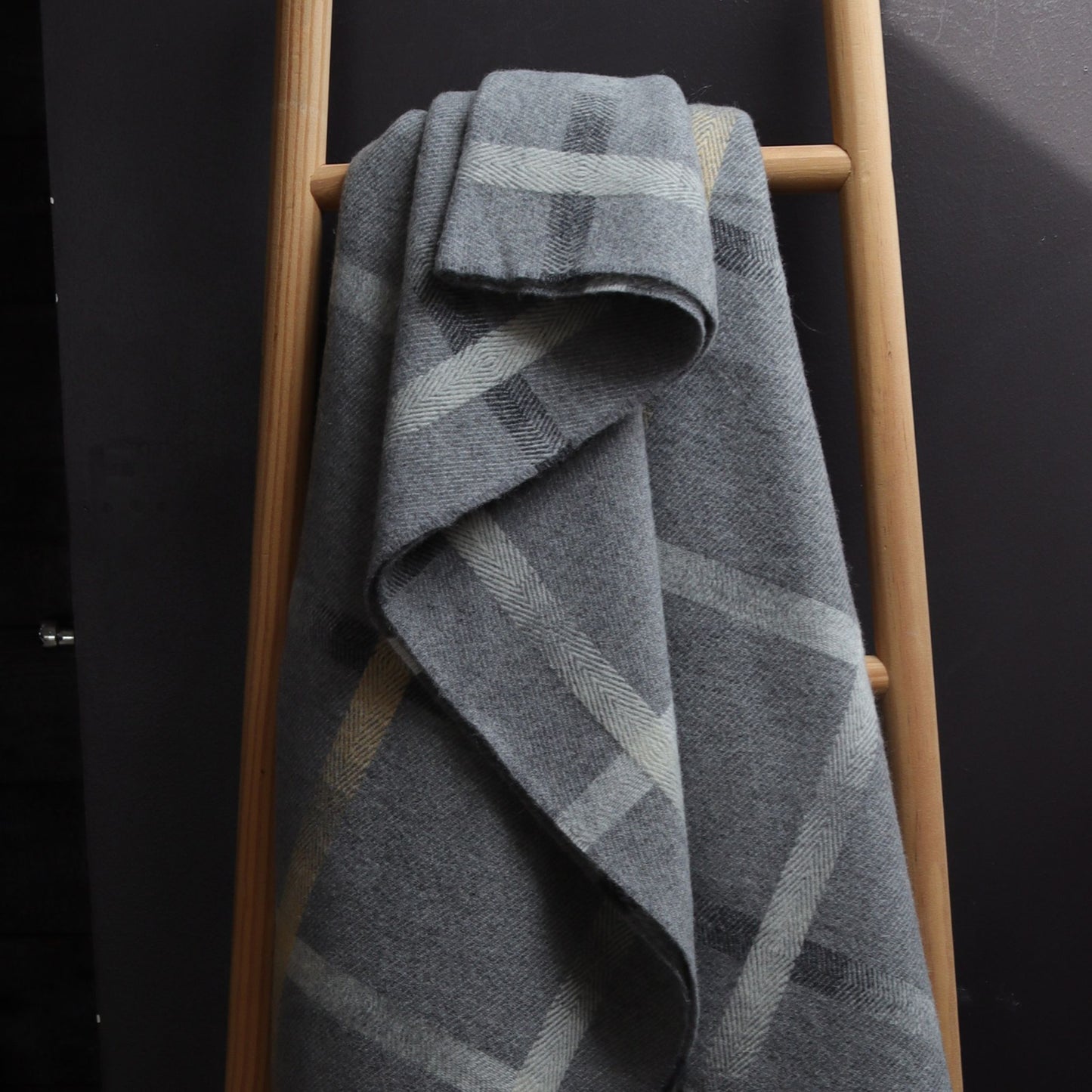 Remony Maree Wool Throw in Mist