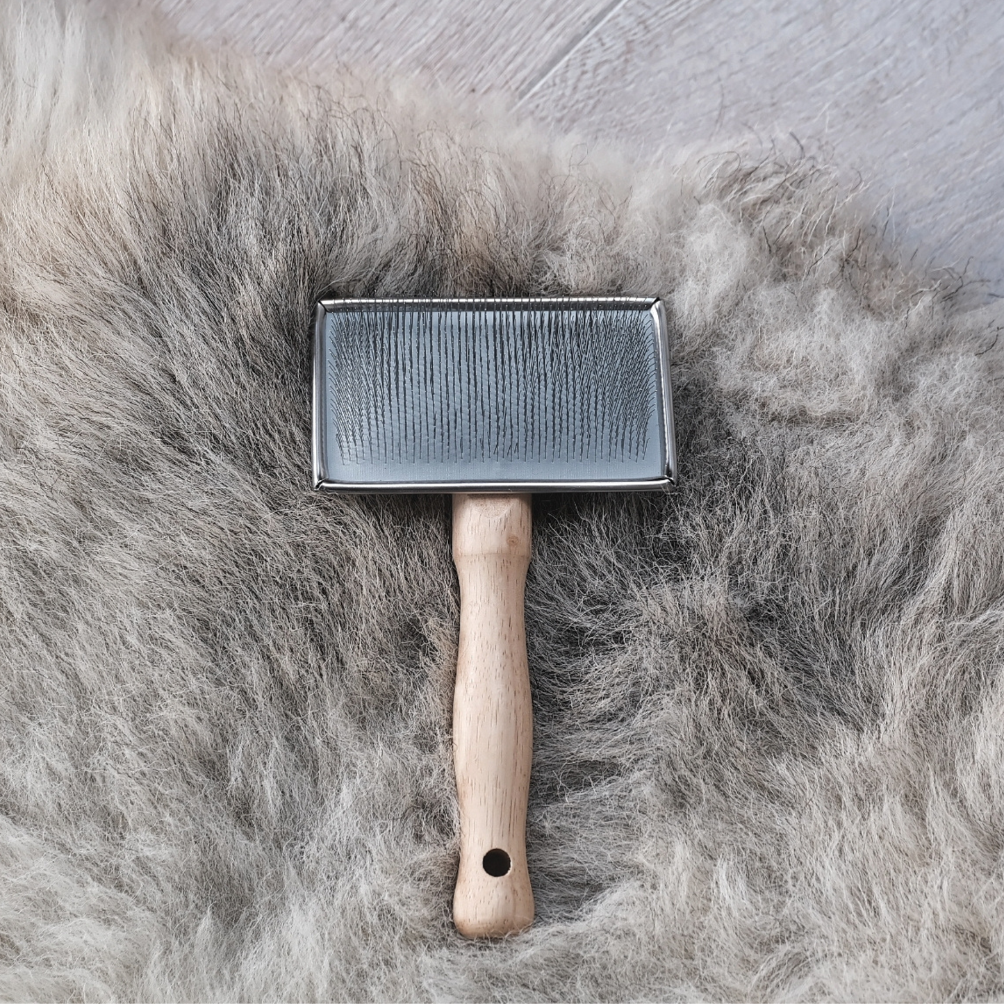 SLICKER BRUSH