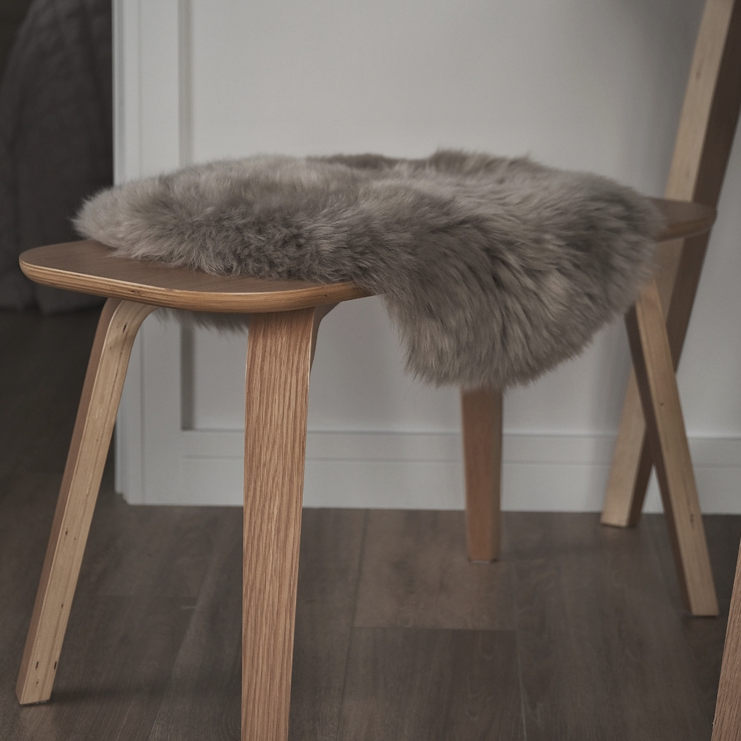 Large Round Seat Pad in Taupe Grey