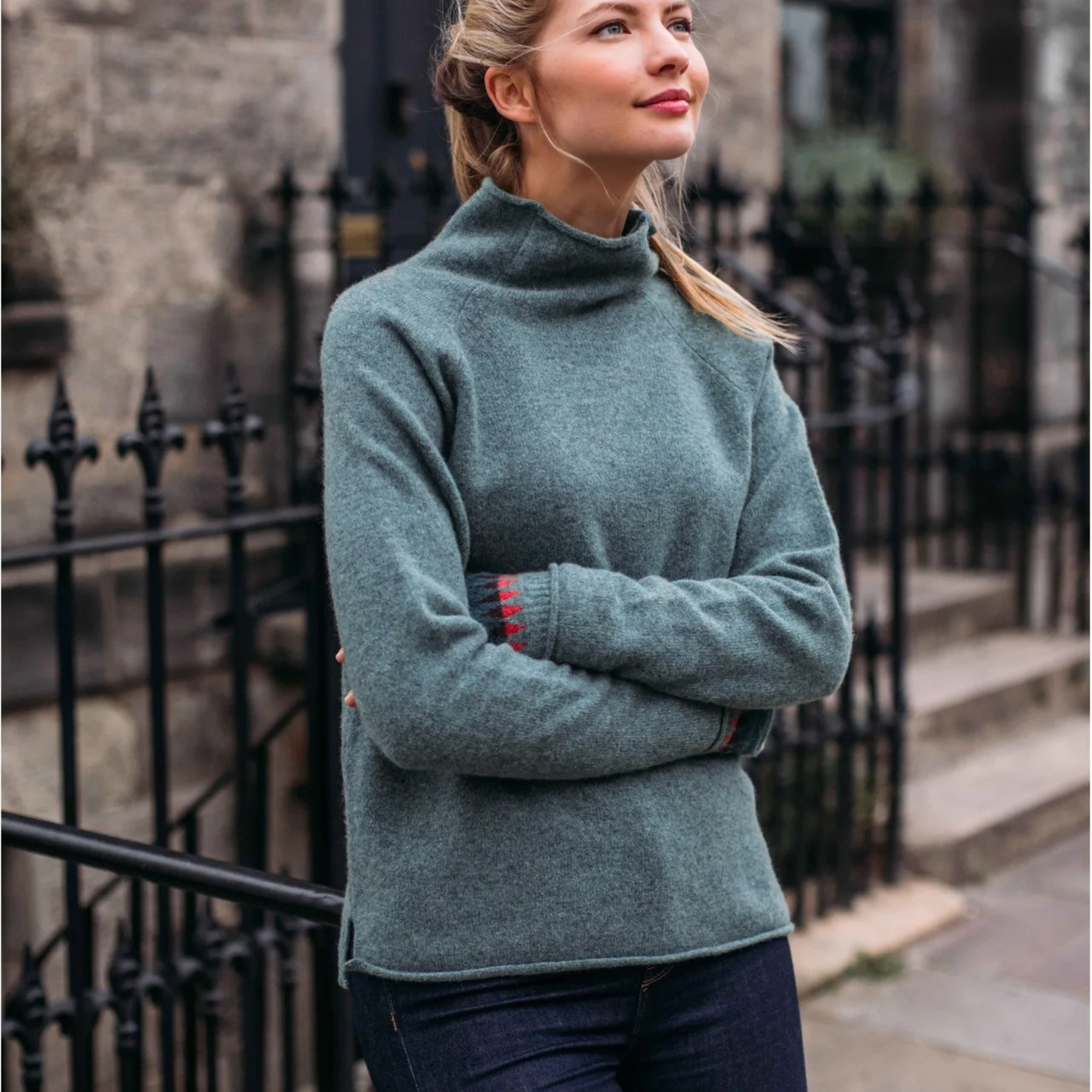 Corry Raglan Sweater in Caspian