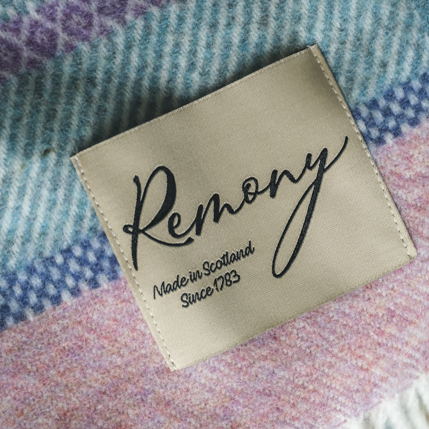 Croftmore Throw in Heather