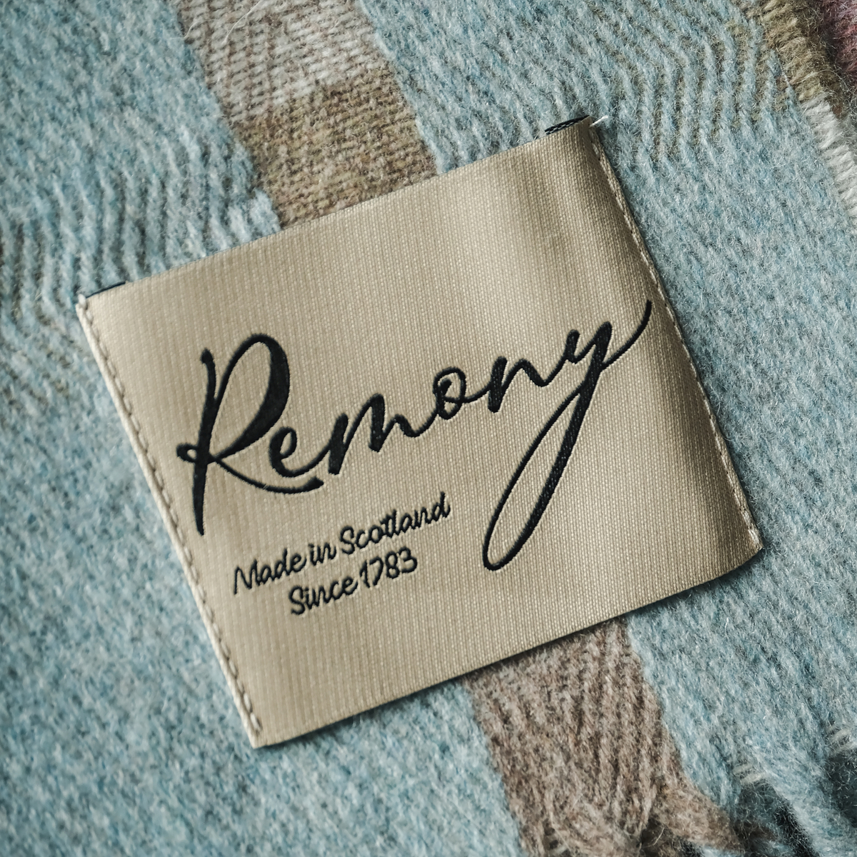 Remony Throw Arctic