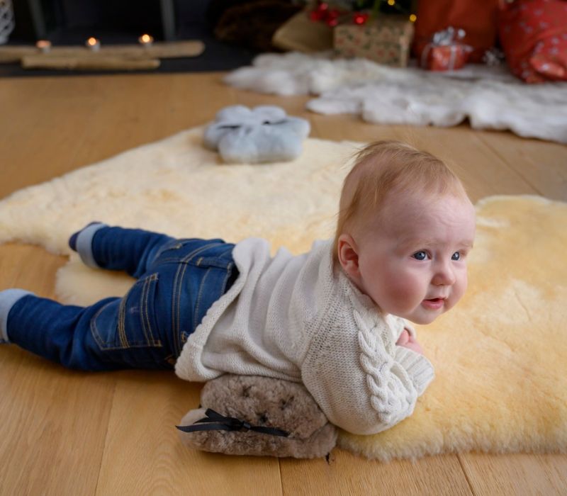 NURSE AID BABY SHEEPSKIN LARGE 95 X 60CM