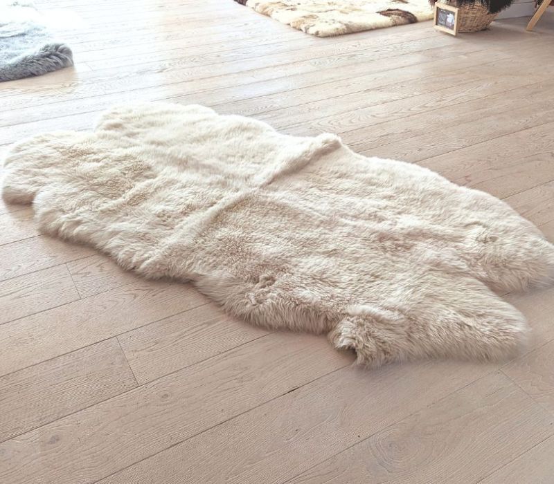 LINEN QUAD SHEEPSKING RUG