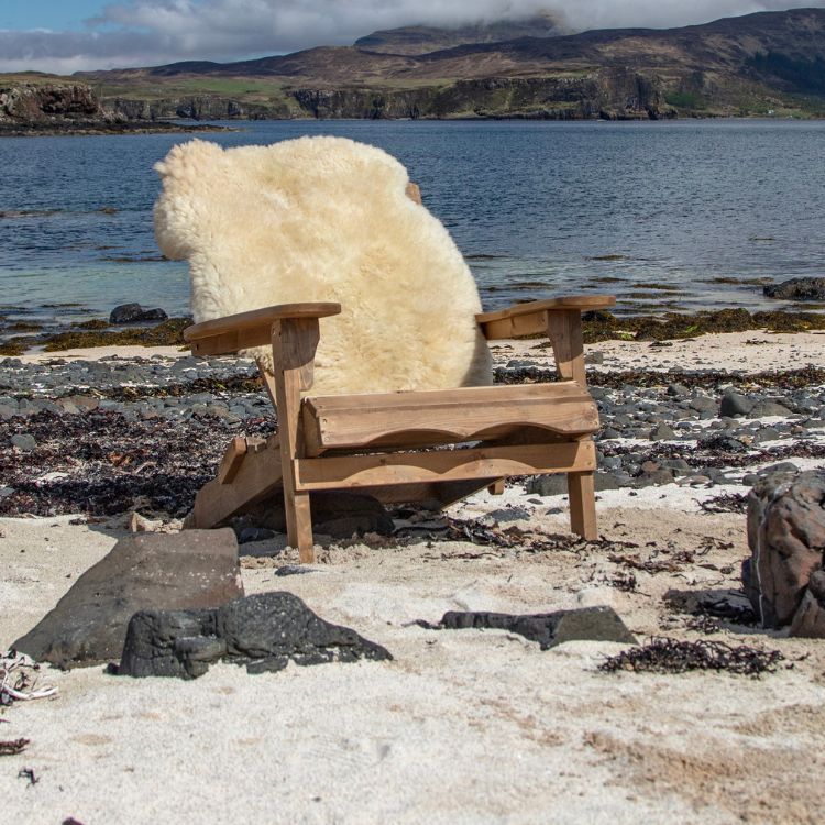 TRACEABLE SHEEPSKINS - The Tùs Collection