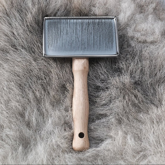 SLICKER BRUSH