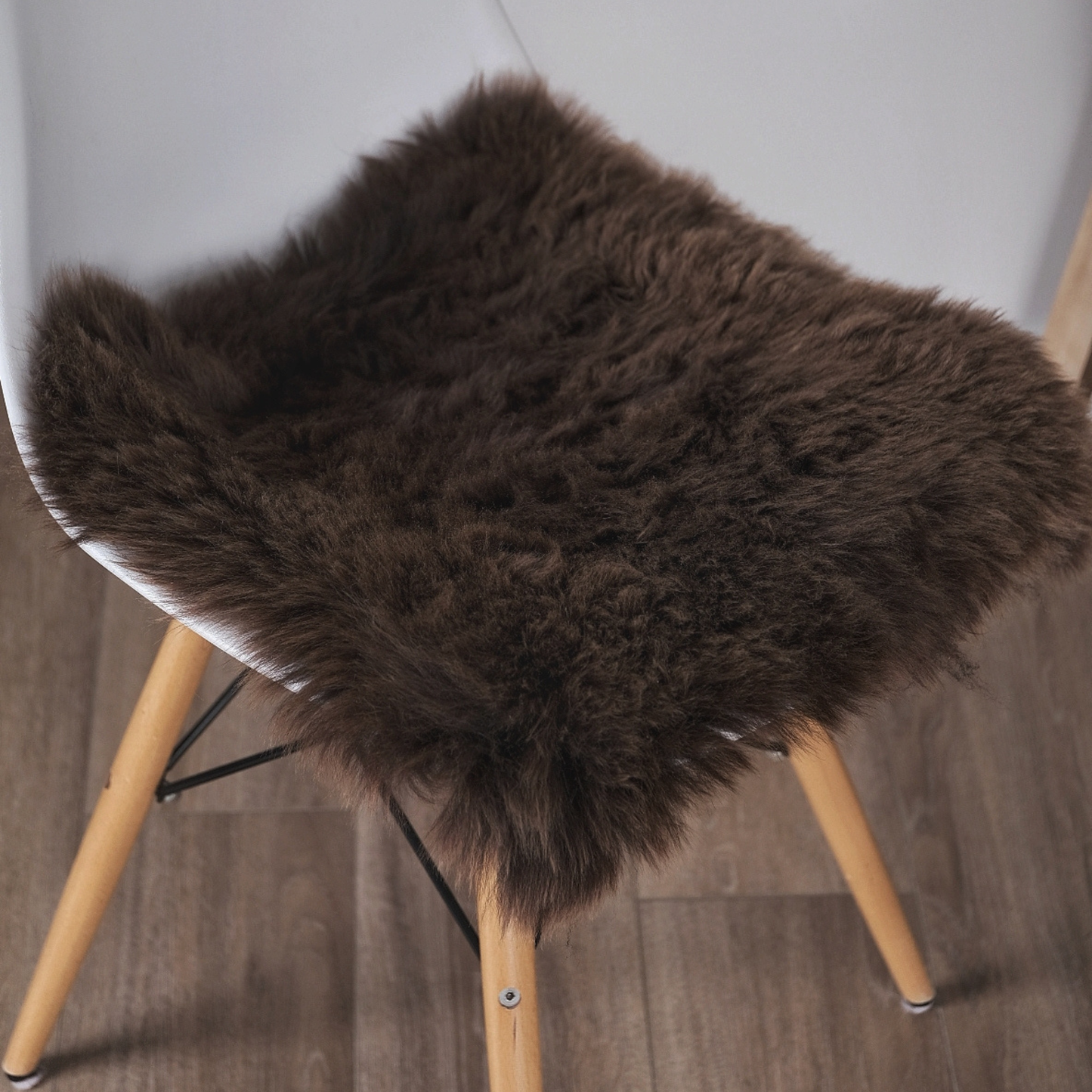 SQUARE SHEEPSKIN SEAT PAD (AVAILABLE IN WHITE, OR BROWN)