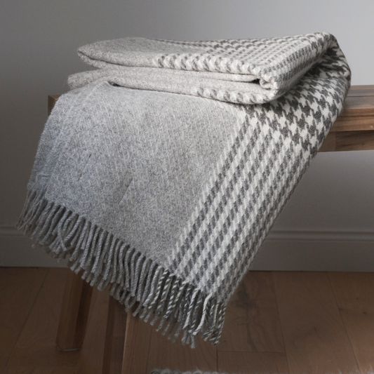 Jacob Blanket in Silver Glen