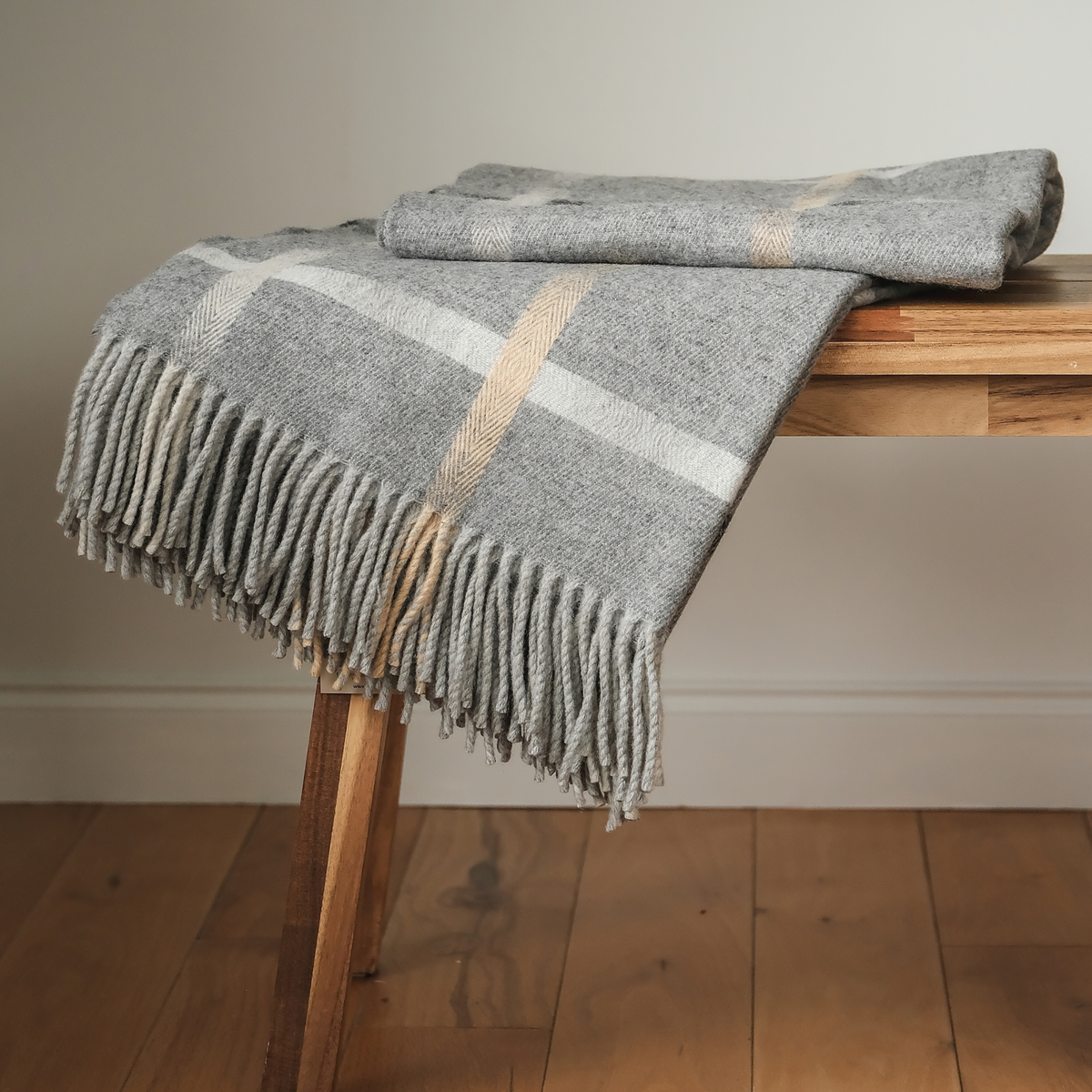 Remony Throw Mist