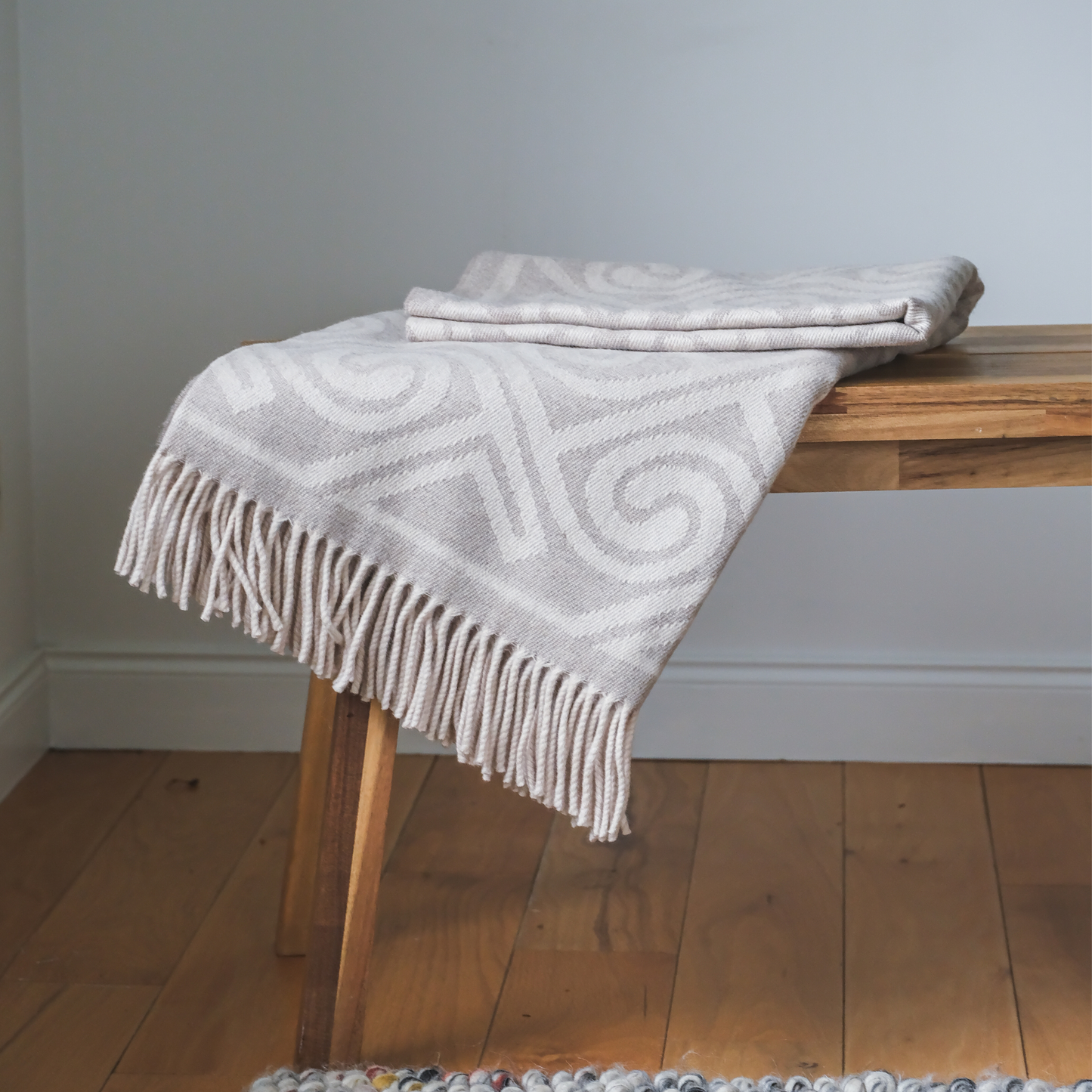 Fortrui Wool Throw in Stone