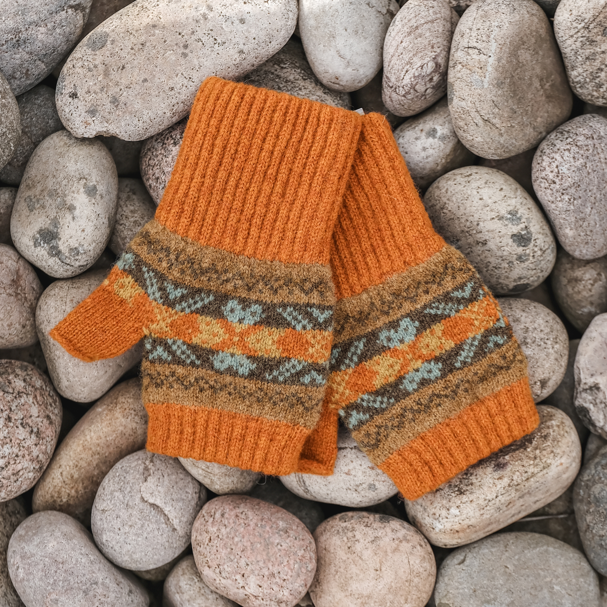 May Mitten in Spice