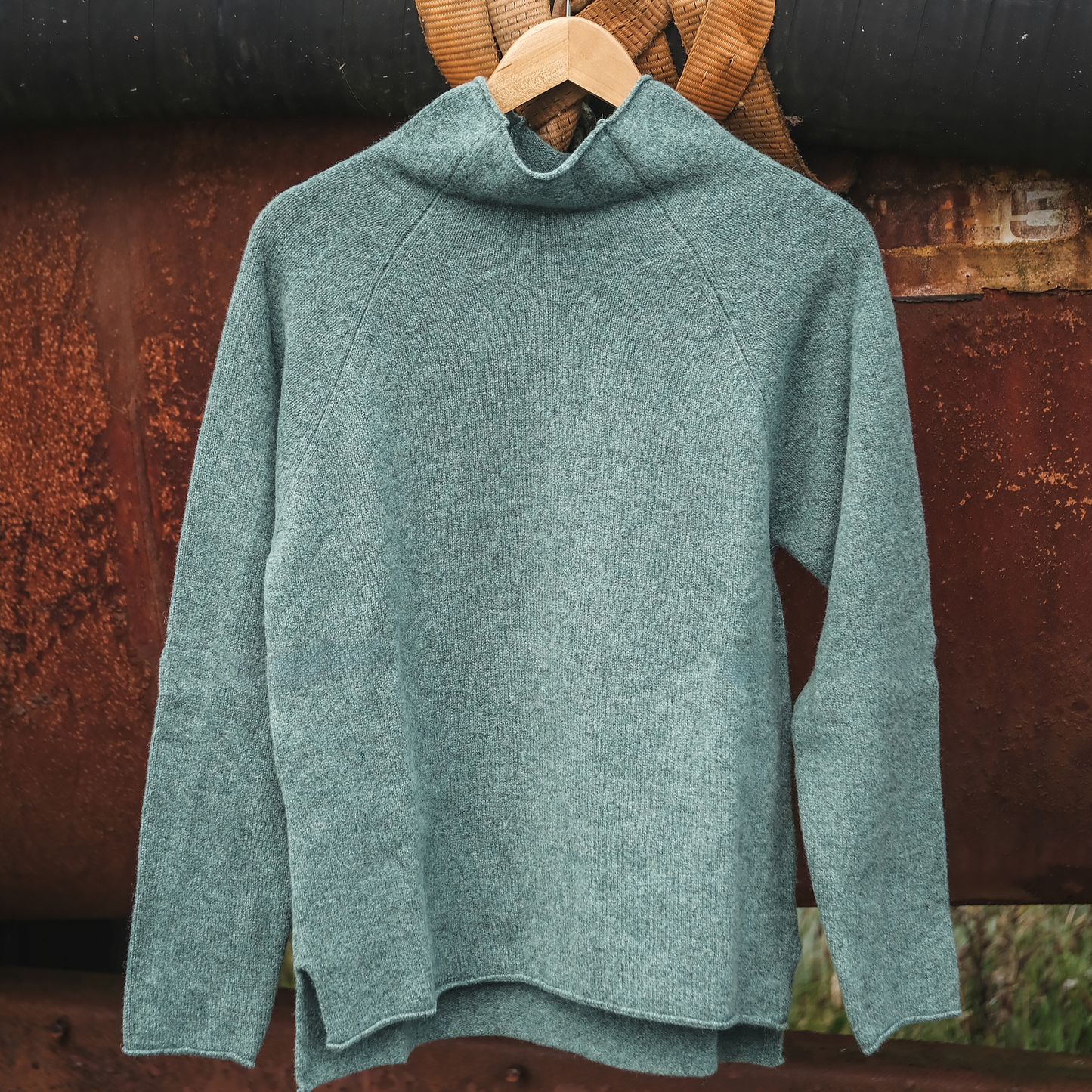 Corry Raglan Sweater in Caspian