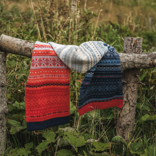 Alloa Scarf in Blue Bella