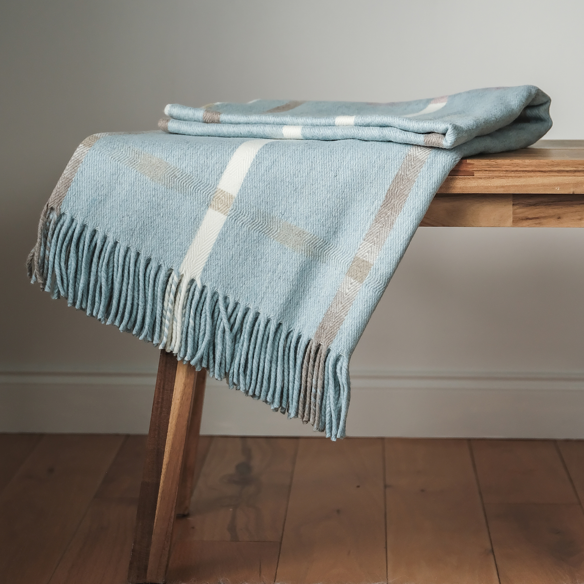 Remony Throw Arctic