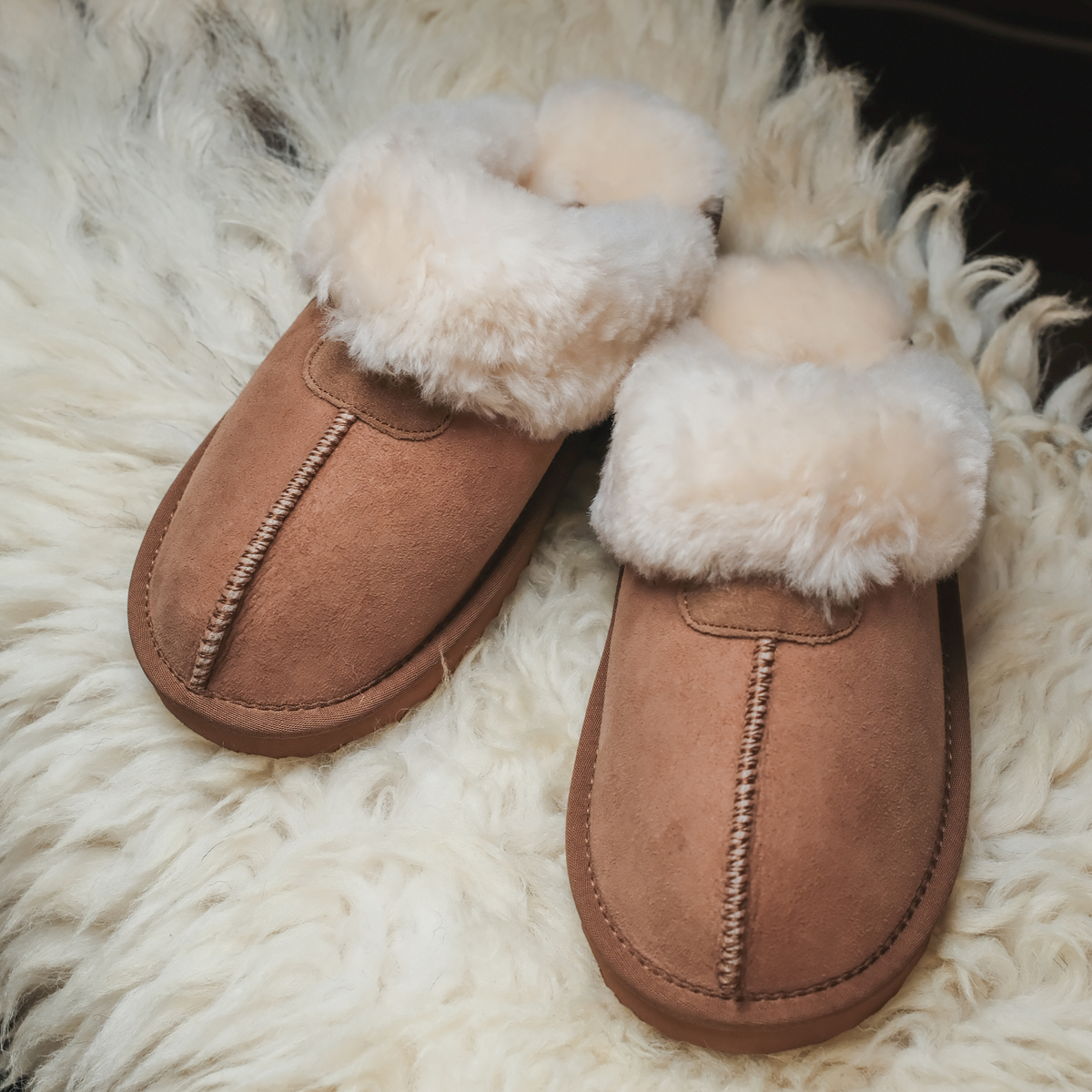 CHESTNUT SHEEPSKIN MULE SLIPPERS (UK 5-8)