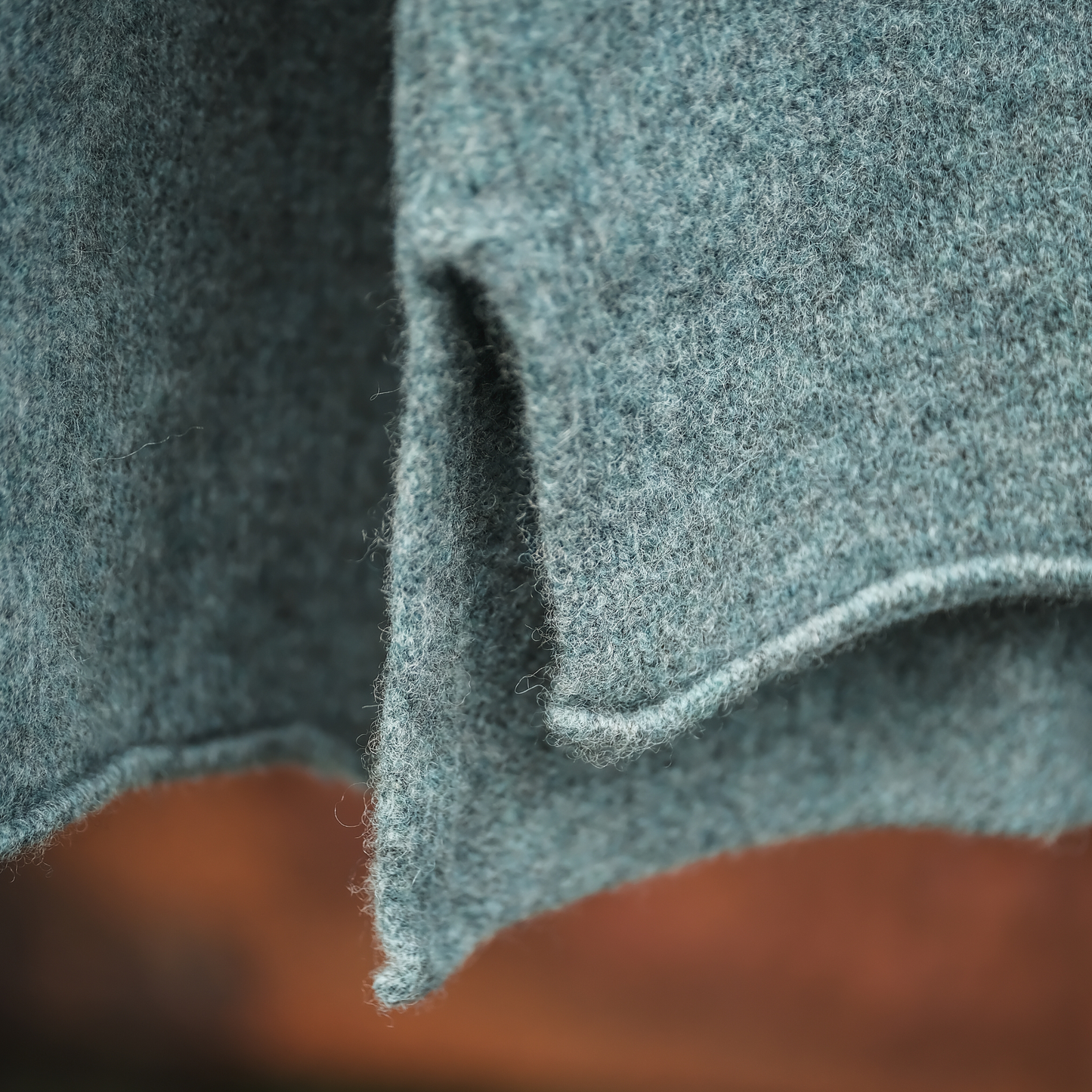 Corry Raglan Sweater in Caspian