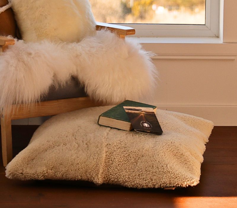 Floor Cushion in Cropped Cream Sheepskin