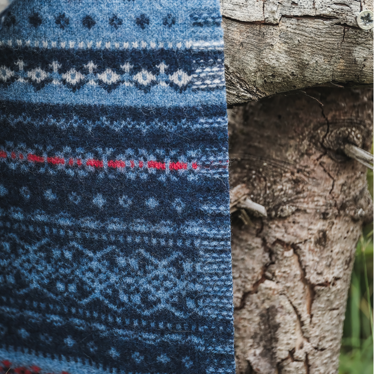 Alloa Scarf in Blue Bella