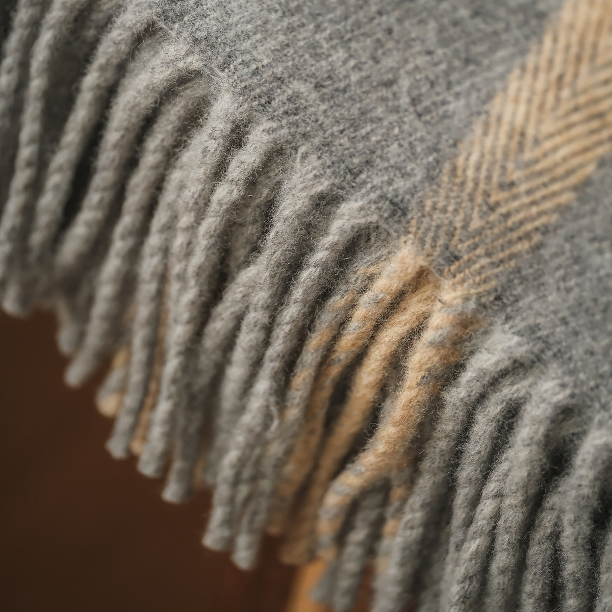 Remony Throw Mist