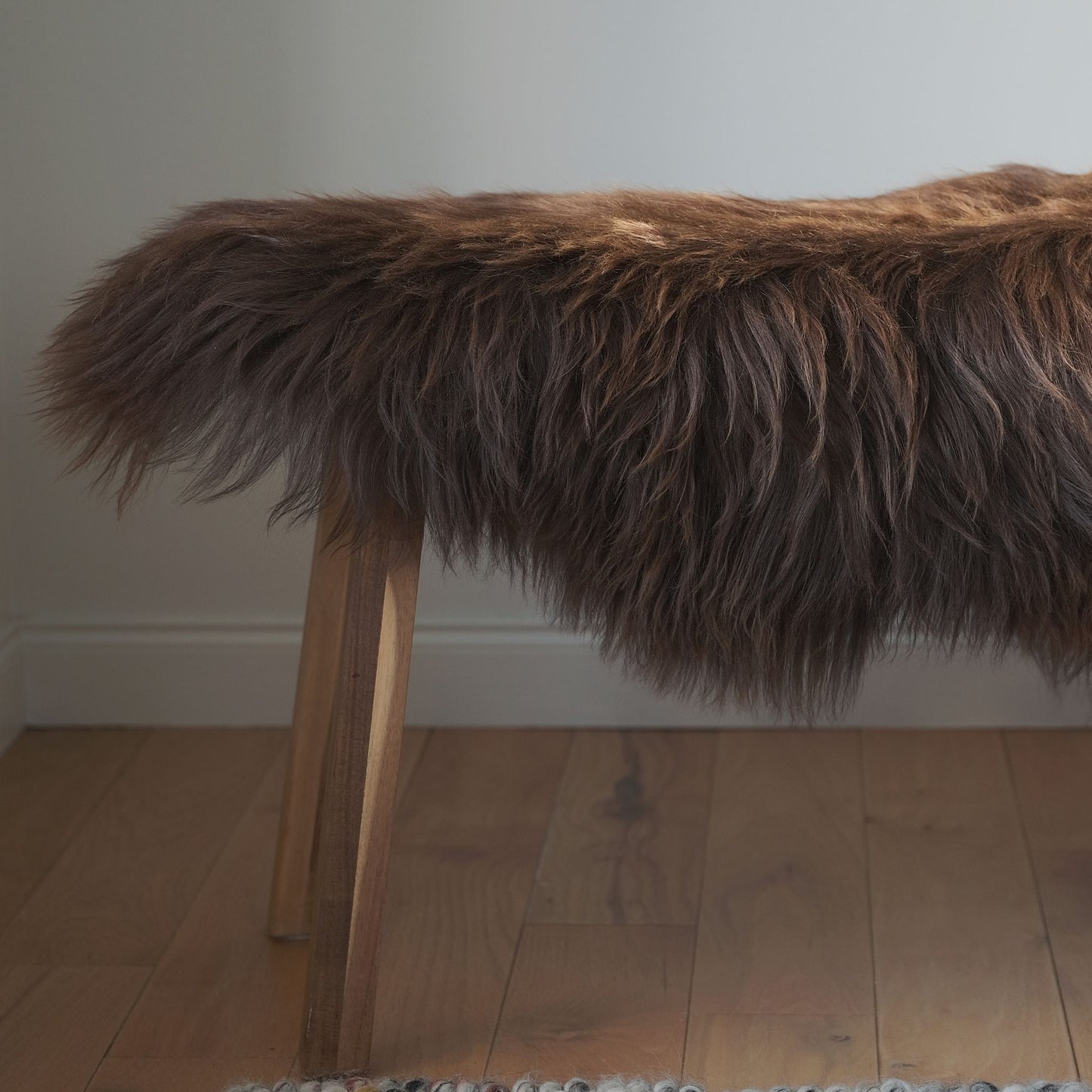 ICELANDIC RUSTY BROWN SHEEPSKIN THROW / RUG 110X80CMS