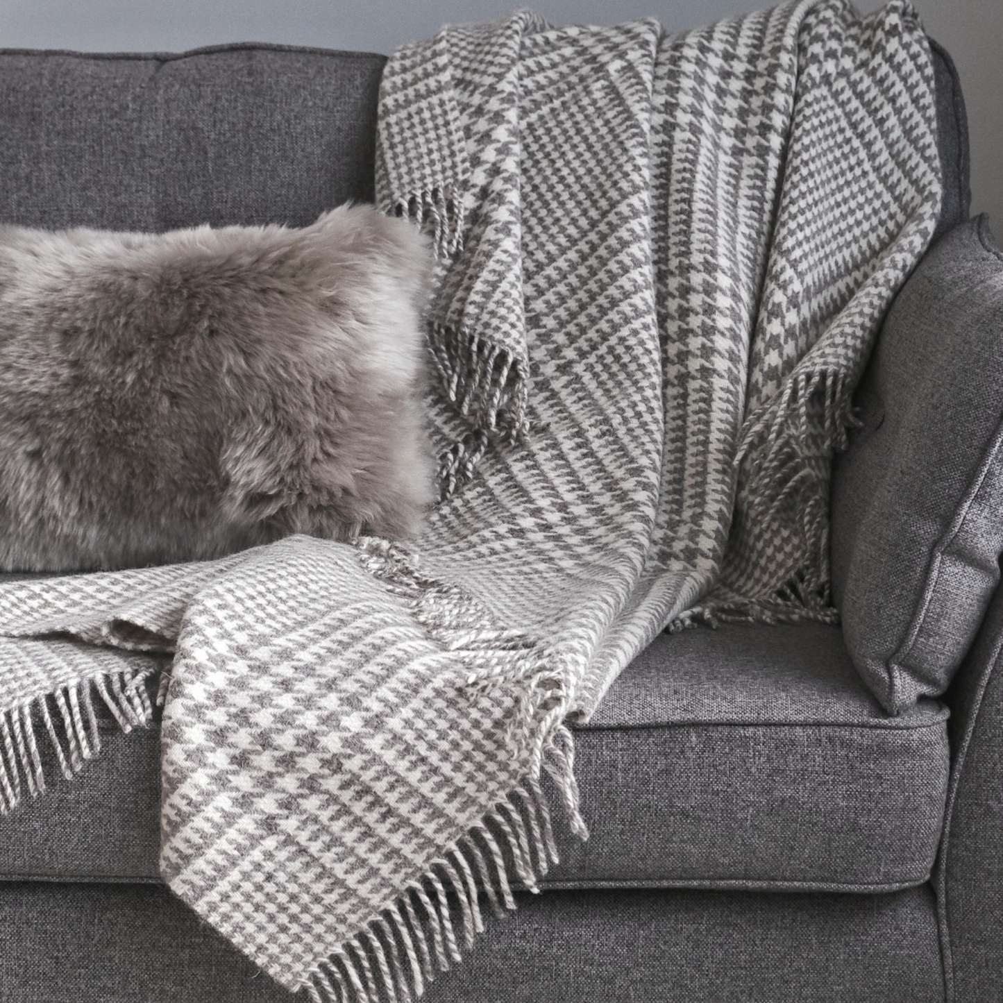 Jacob Blanket in Prince of Wales Check