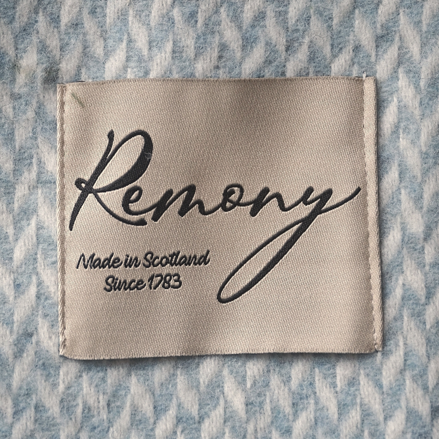 BALINTYRE AQUAMARINE WOOL THROW