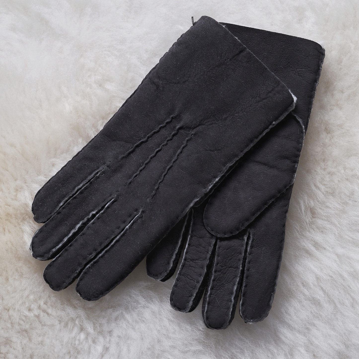 MEN'S SHEEPSKIN GLOVES IN BLACK OR BROWN (HANDSEWN)