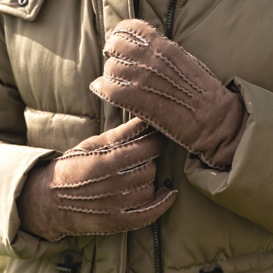 LADIES' SHEEPSKIN GLOVES (CHOICE OF THREE COLOURS) HANDSEWN