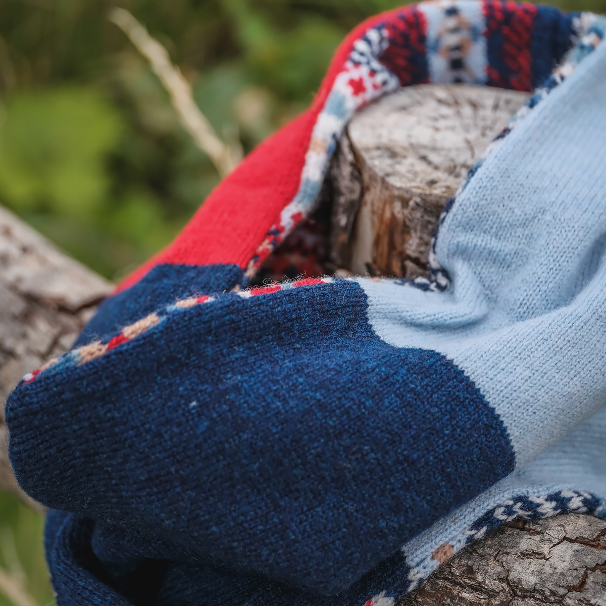 Stobo Snood in Navy Reflection