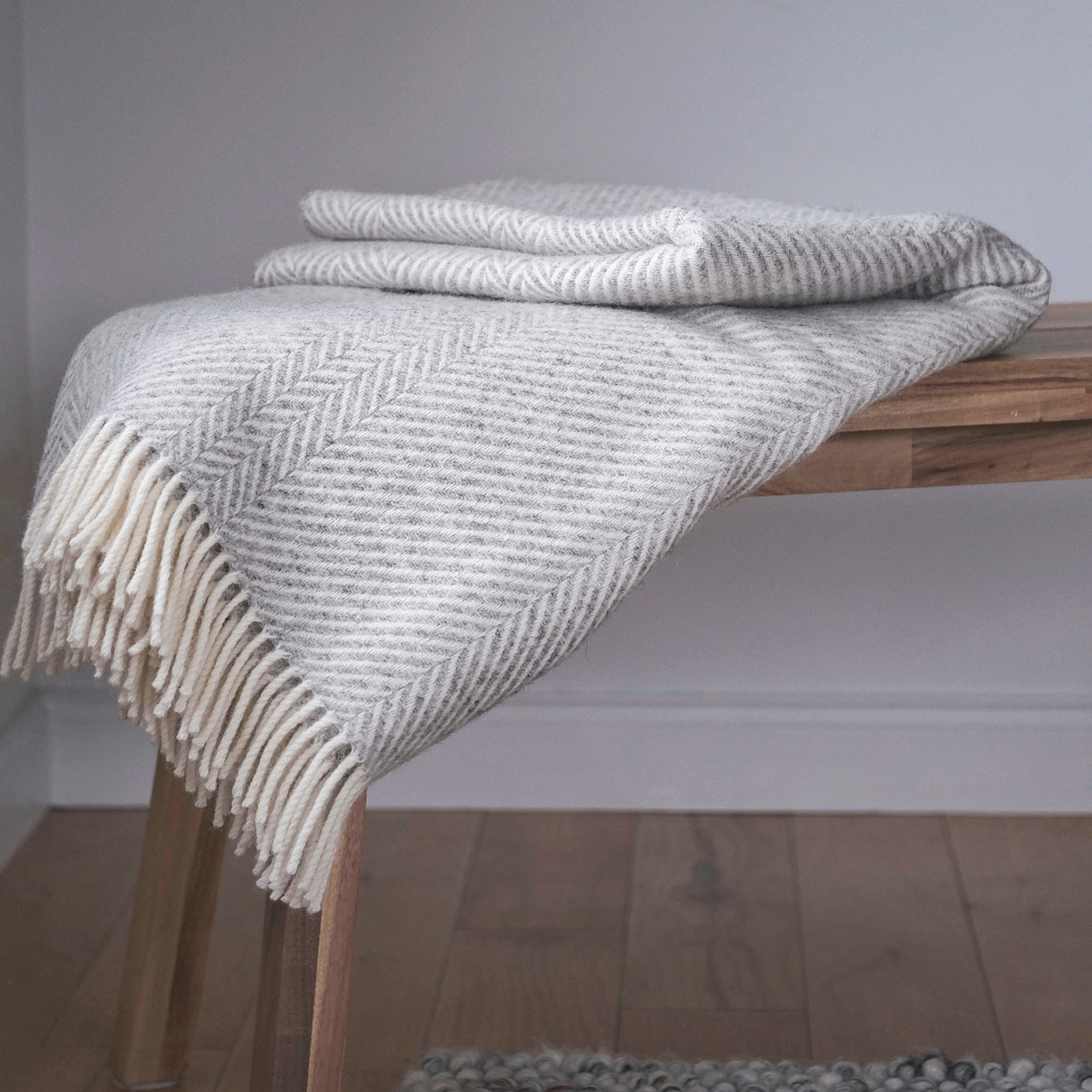 Jacob Classic Blanket in Silver