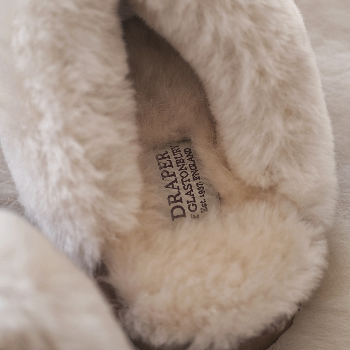 SHEEPSKIN MULE SLIPPERS CHESTNUT (UK 4-8)