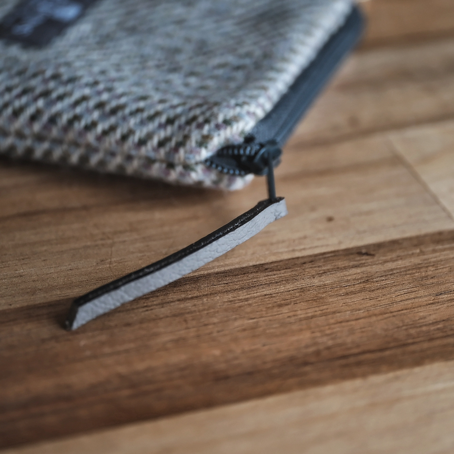 SKYE TWEED SMALL COIN PURSE IN GREY