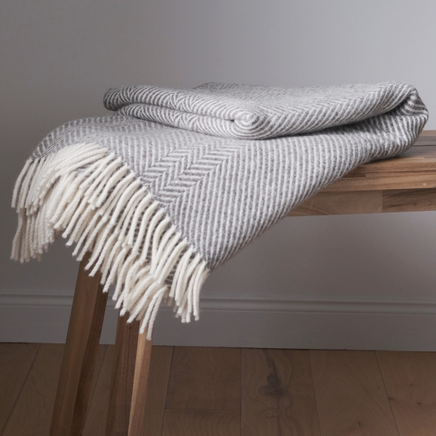 Jacob Classic Blanket in Grey