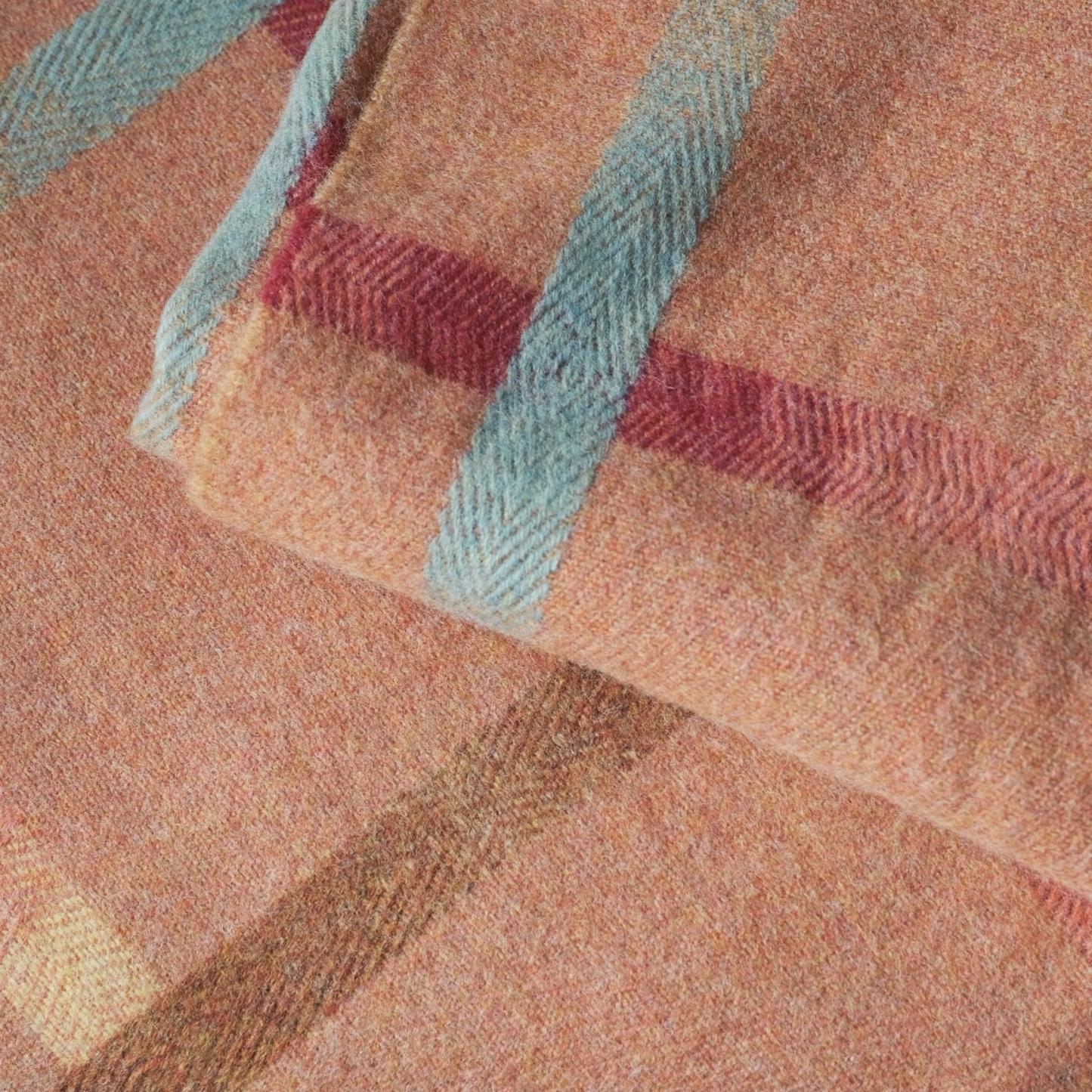 Maree Throw in Spice