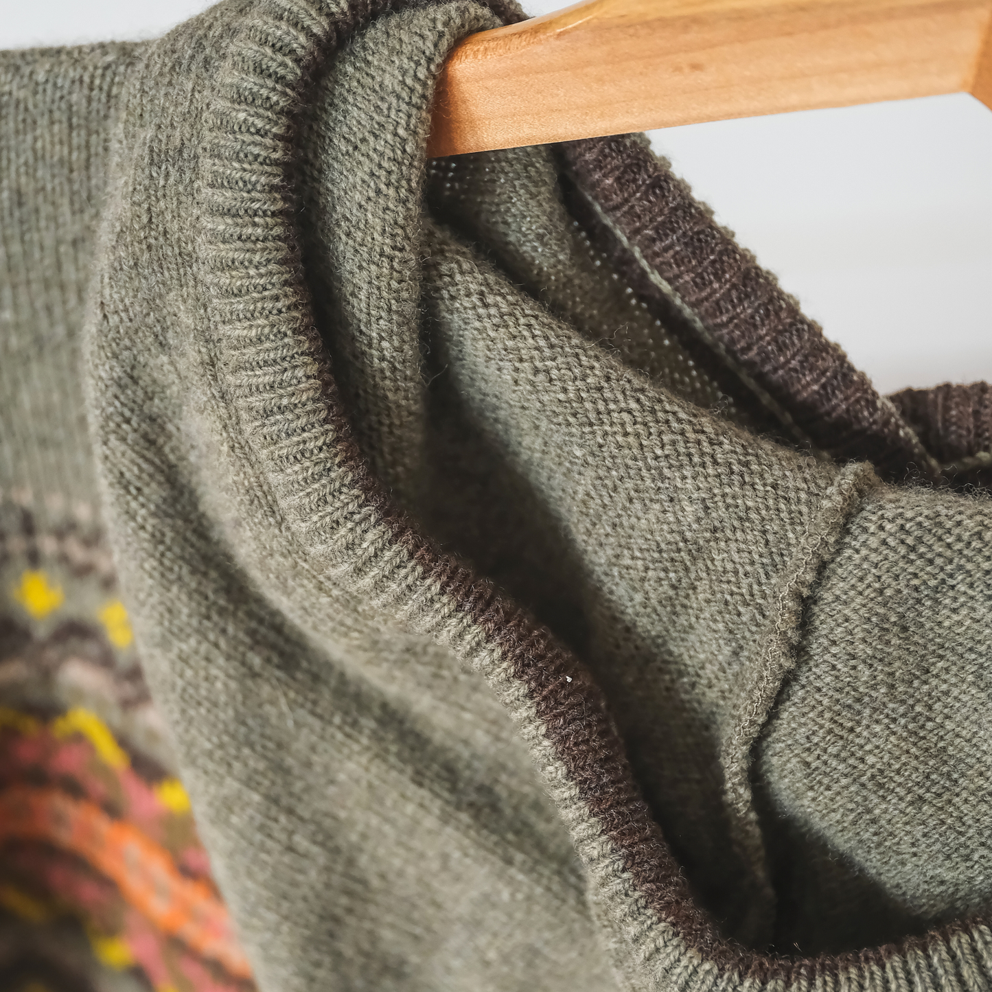 Kinross Hoody in Agate
