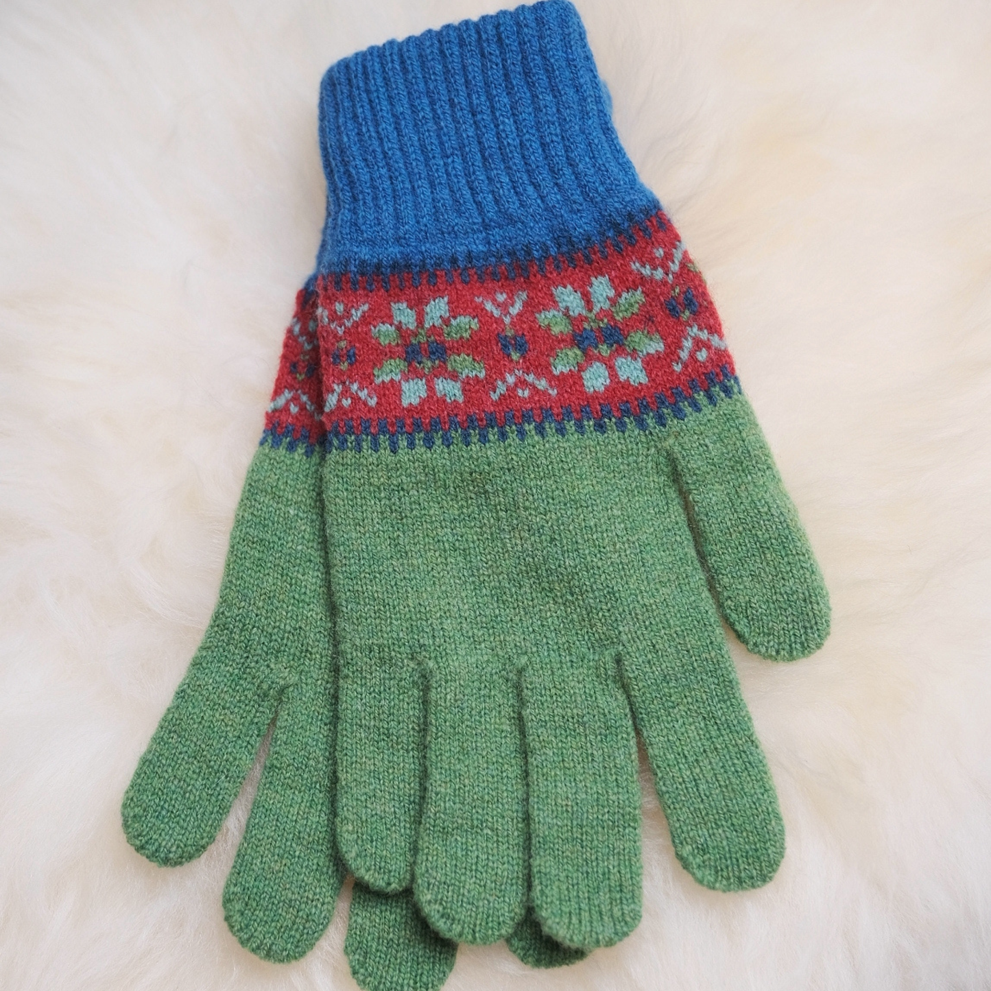 Islay Gloves choice of colours