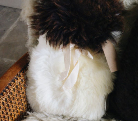 Small Sheepskin Snuggle in White with Brown Lid