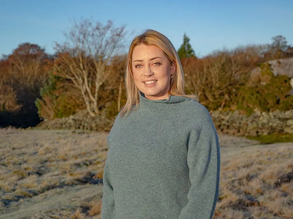 CORRY RAGLAN'S SWEATER IN CASPIAN (UNISEX)