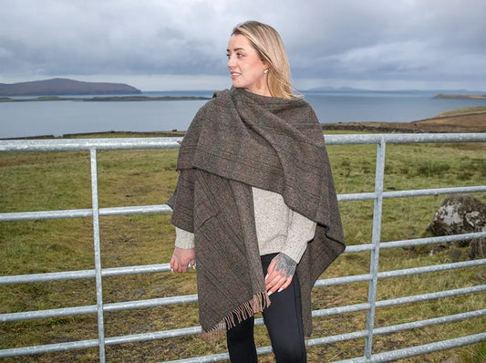 LAMBSWOOL RUANA IN FOREST